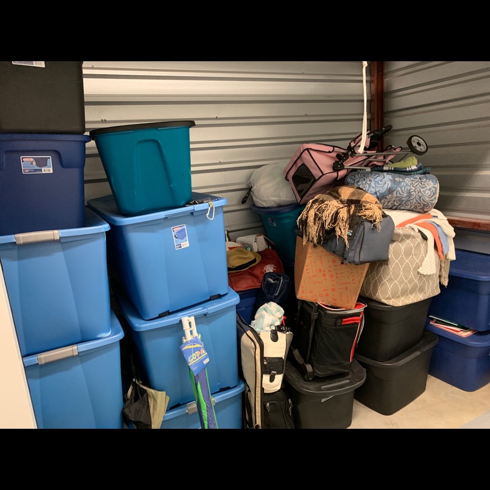 Storage Unit, misc items, Smallwomens' clothing.